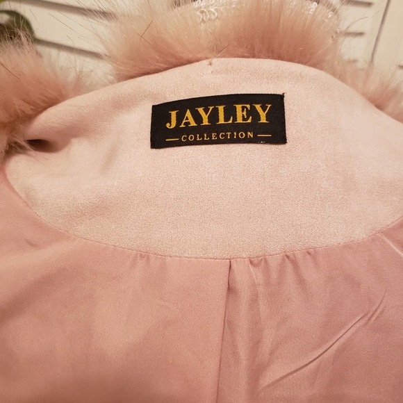 JAYLEE COLLECTION SUEDE & FAUX FUR SIZE SM/MED - Picture 4 of 9
